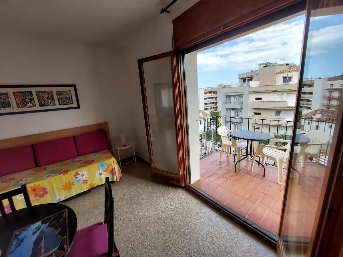 Aparthotel Apartamentos El Sol Tossa de Mar Spain